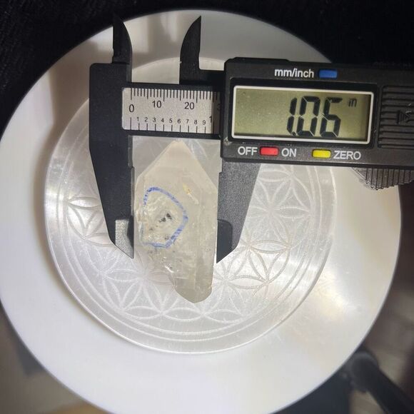 Enhydro Quartz Crystal Mobile Sediment Inclusion - Picture 11 of 13